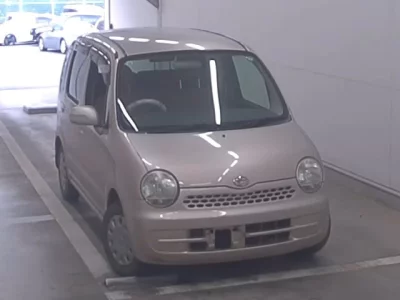 Daihatsu MOVE LATTE