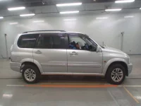 Suzuki GRAND ESCUDO лот № 30311 оценка 4  с аукциона в Японии 2