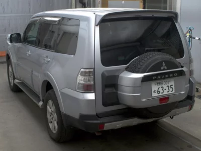 Mitsubishi PAJERO