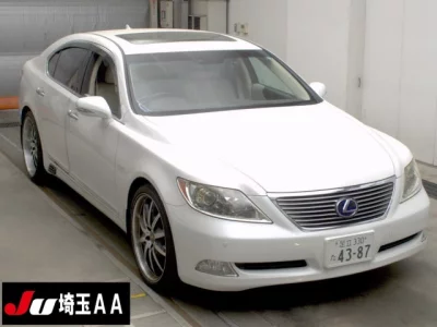 Lexus LS