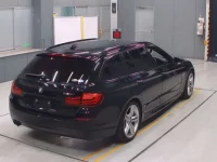 BMW 5-Series лот № 4058 оценка 4  с аукциона в Японии 1