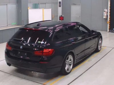 BMW 5-Series  с аукциона в Японии
