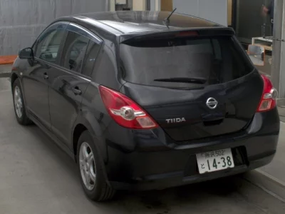Nissan TIIDA