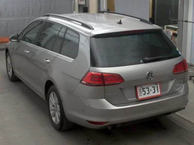 Volkswagen GOLF VARIANT