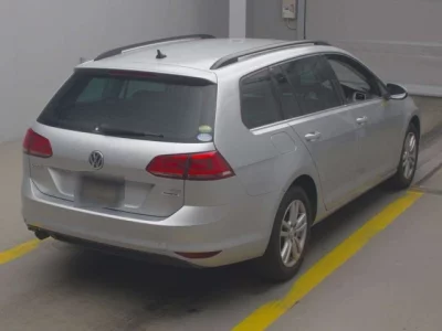 Volkswagen GOLF VARIANT