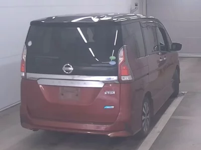 Nissan SERENA  с аукциона в Японии