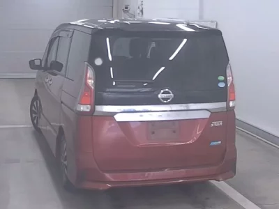 Nissan SERENA  с аукциона в Японии