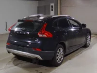 Volvo V40 лот № 5017 оценка 4  с аукциона в Японии 1