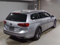 Volkswagen PASSAT VARIANT лот № 5022 оценка 4.5  с аукциона в Японии 1