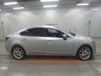 Mazda ATENZA SEDAN лот № 30365 оценка 4.5  с аукциона в Японии 2