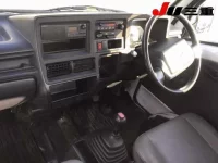 Subaru SAMBAR лот № 2112 оценка 3.5  с аукциона в Японии 7