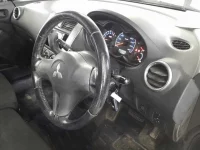 Mitsubishi COLT PLUS лот № 5502 оценка 3.5  с аукциона в Японии 6