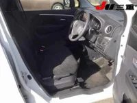 Suzuki WAGON R лот № 2115 оценка 4  с аукциона в Японии 3