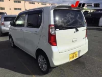 Suzuki WAGON R лот № 2115 оценка 4  с аукциона в Японии 1