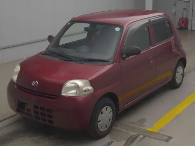 Daihatsu Esse