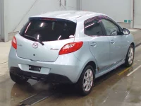 Mazda DEMIO лот № 5536 оценка 3  с аукциона в Японии 1