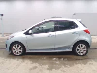 Mazda DEMIO лот № 5536 оценка 3  с аукциона в Японии 3