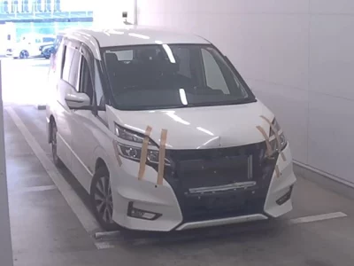 Nissan SERENA  с аукциона в Японии