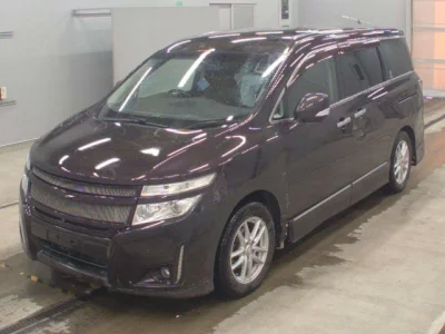 Nissan ELGRAND  с аукциона в Японии