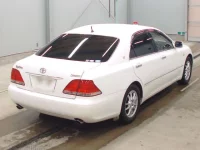 Toyota CROWN лот № 5556 оценка 4  с аукциона в Японии 1