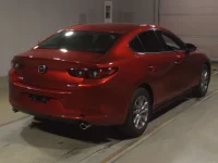 Mazda MAZDA3 лот № 44012 оценка 4  с аукциона в Японии 1