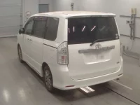 Toyota VOXY лот № 30405 оценка R  с аукциона в Японии 5