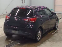 Mazda DEMIO лот № 5561 оценка 3.5  с аукциона в Японии 1