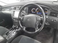 Toyota CROWN лот № 30410 оценка 4  с аукциона в Японии 6