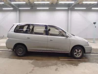 Toyota GAIA лот № 5570 оценка 2  с аукциона в Японии 2