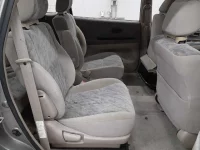Toyota GAIA лот № 5570 оценка 2  с аукциона в Японии 9