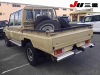 Toyota LAND CRUISER лот № 2123 оценка 3.5  с аукциона в Японии 1