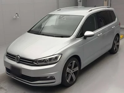 Volkswagen GOLF TOURAN