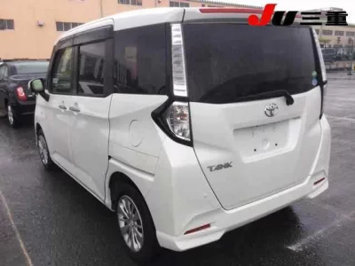Toyota TANK
