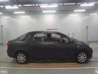 Toyota COROLLA AXIO лот № 30444 оценка 4  с аукциона в Японии 2