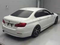 BMW 5-Series лот № 5052 оценка R  с аукциона в Японии 1
