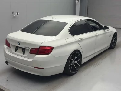 BMW 5-Series  с аукциона в Японии