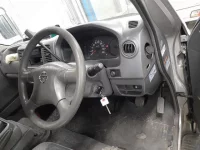 Nissan CARAVAN VAN лот № 30471 оценка 3  с аукциона в Японии 6