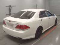 Toyota CROWN лот № 30484 оценка R  с аукциона в Японии 1
