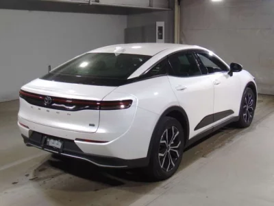 Toyota CROWN CROSSOVER