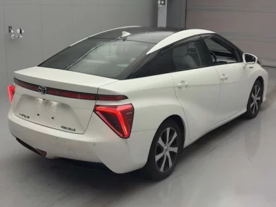 Toyota MIRAI  с аукциона в Японии