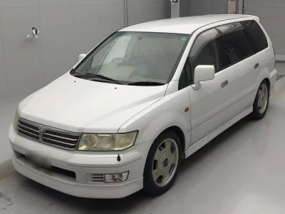 Mitsubishi CHARIOT GRANDIS