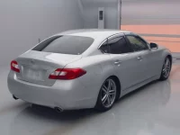 Nissan FUGA лот № 76053 оценка RA  с аукциона в Японии 1