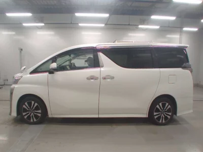 Toyota VELLFIRE  с аукциона в Японии