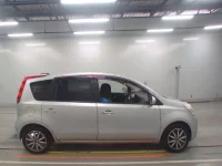 Nissan NOTE лот № 30535 оценка 3.5  с аукциона в Японии 2