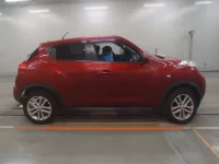 Nissan JUKE лот № 30547 оценка 3.5  с аукциона в Японии 2