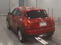 Nissan JUKE лот № 30547 оценка 3.5  с аукциона в Японии 5
