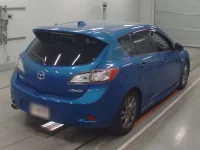 Mazda AXELA лот № 30554 оценка 4  с аукциона в Японии 1