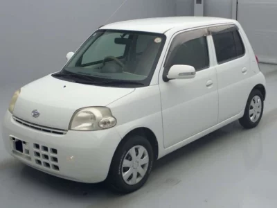 Daihatsu Esse  с аукциона в Японии
