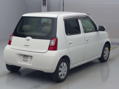 Daihatsu Esse  с аукциона в Японии