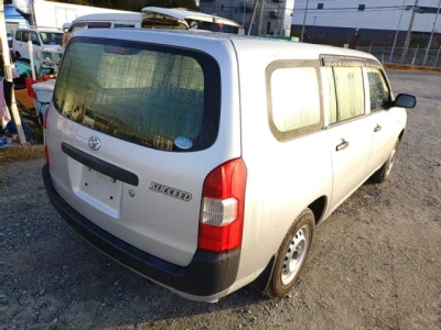 Toyota SUCCEED